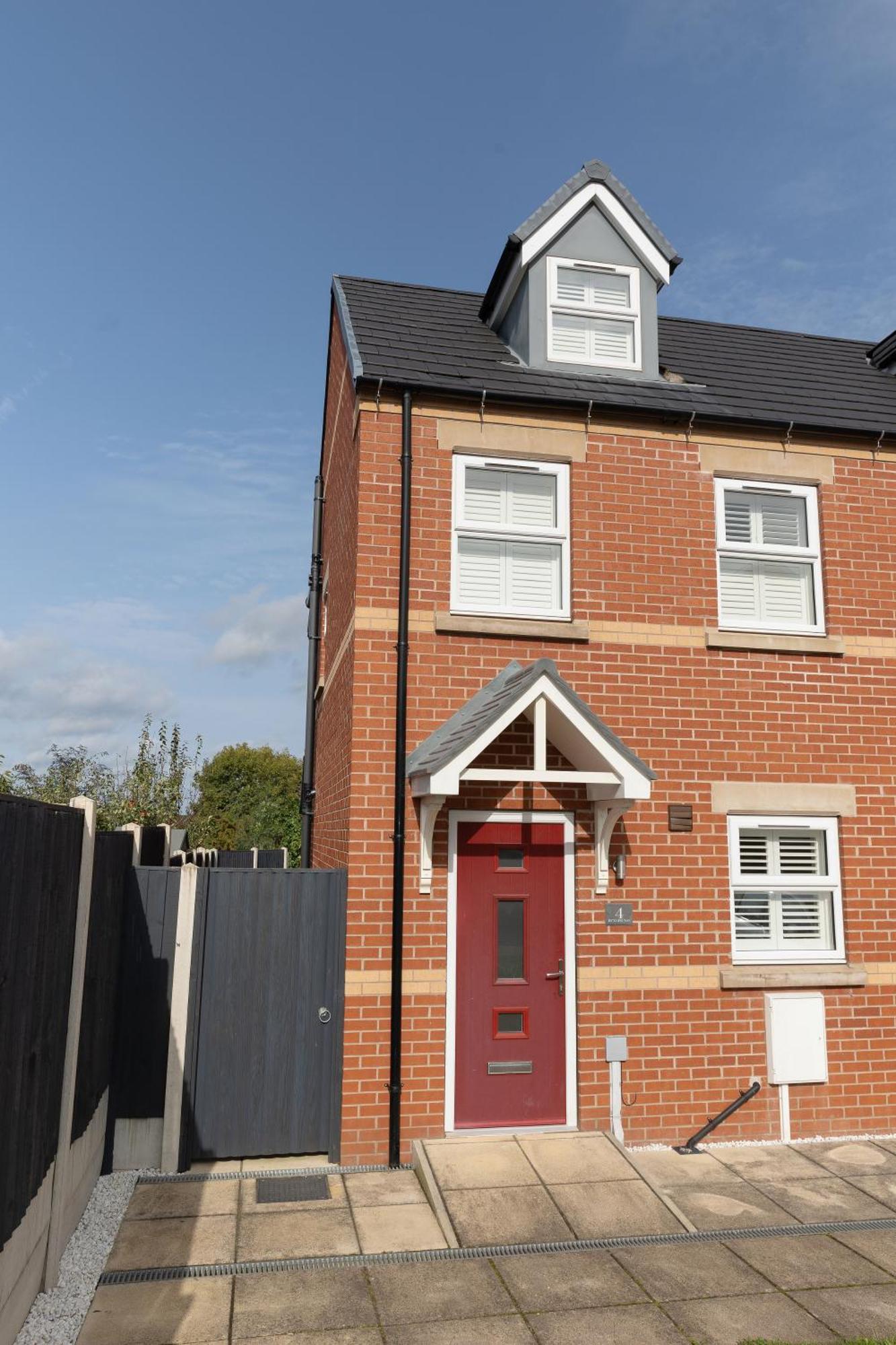 Private In A New Build *